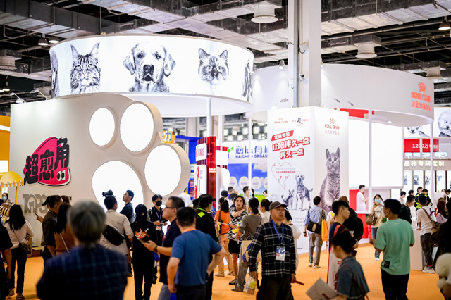 皇家宠物食品：以你我之爱，温暖毛孩子们的未来