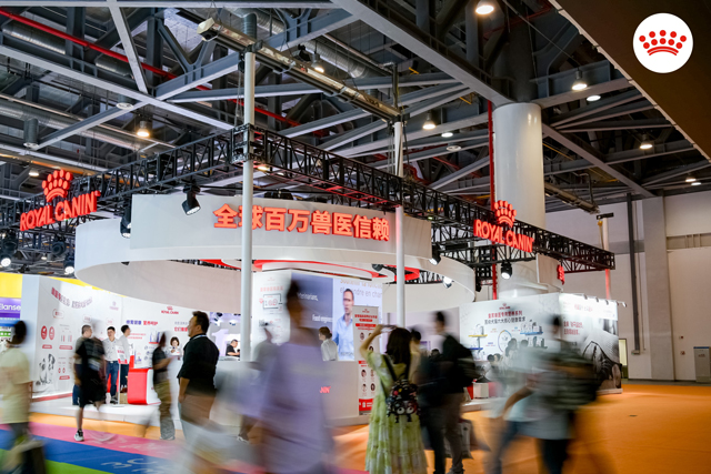 皇家携情绪舒缓新品亮相东西部大会，赋能诊疗行业高质量发展