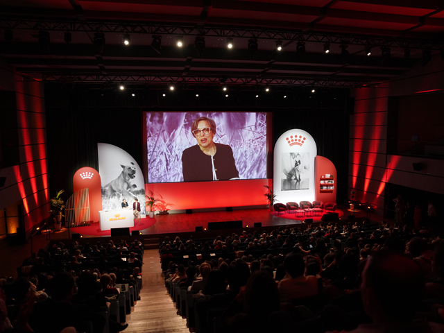 全球宠物体重危机敲响警钟，皇家国际兽医研讨会揭秘科学养宠新路径