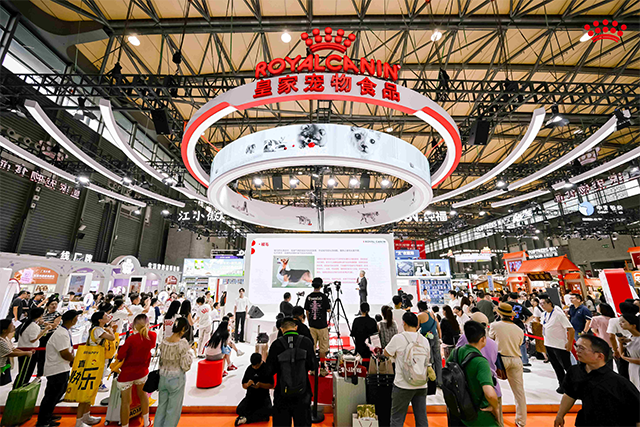 “新品发布、跨界合作、生态赋能”，皇家宠物食品多维引爆第27届亚宠展