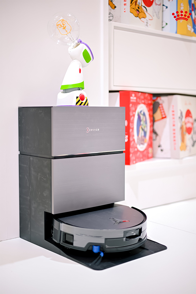 皇家展台打造多元跨界互动区