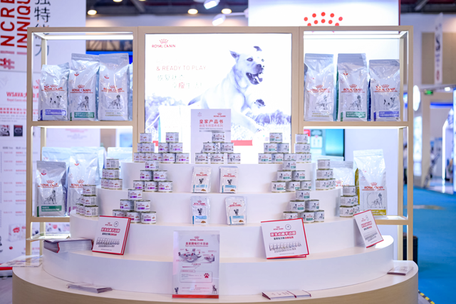 皇家打造品牌性、创新性与知识性融为一体的多维空间