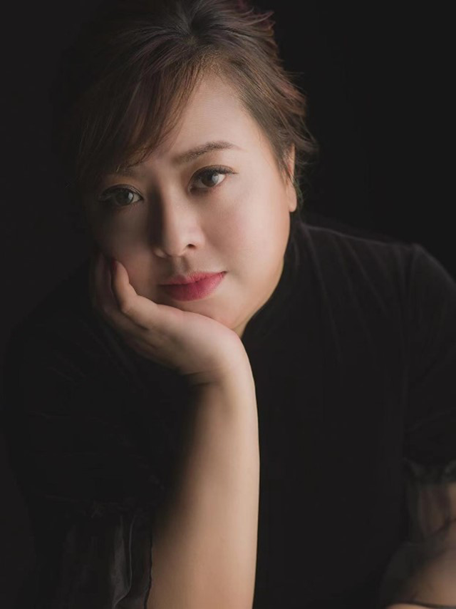 ICE国际爱猫博览会创始人兼主席、高级品种猫赛事裁判兼导师  品种猫美学创立者钱正