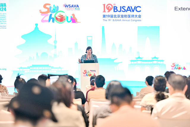 皇家带来超二十场冠名讲座